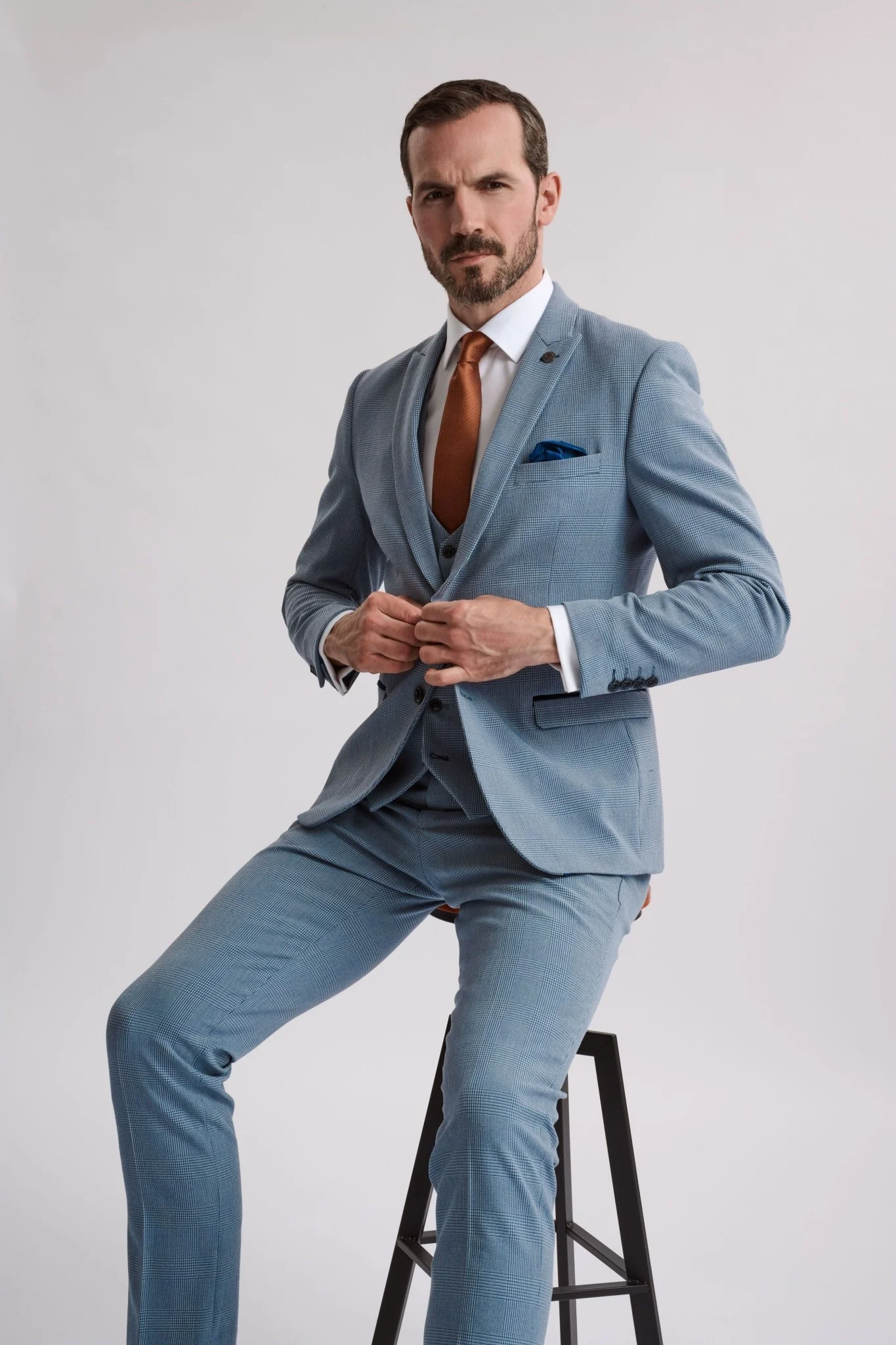 Bromley Sky 3 Piece Suit - Image 10