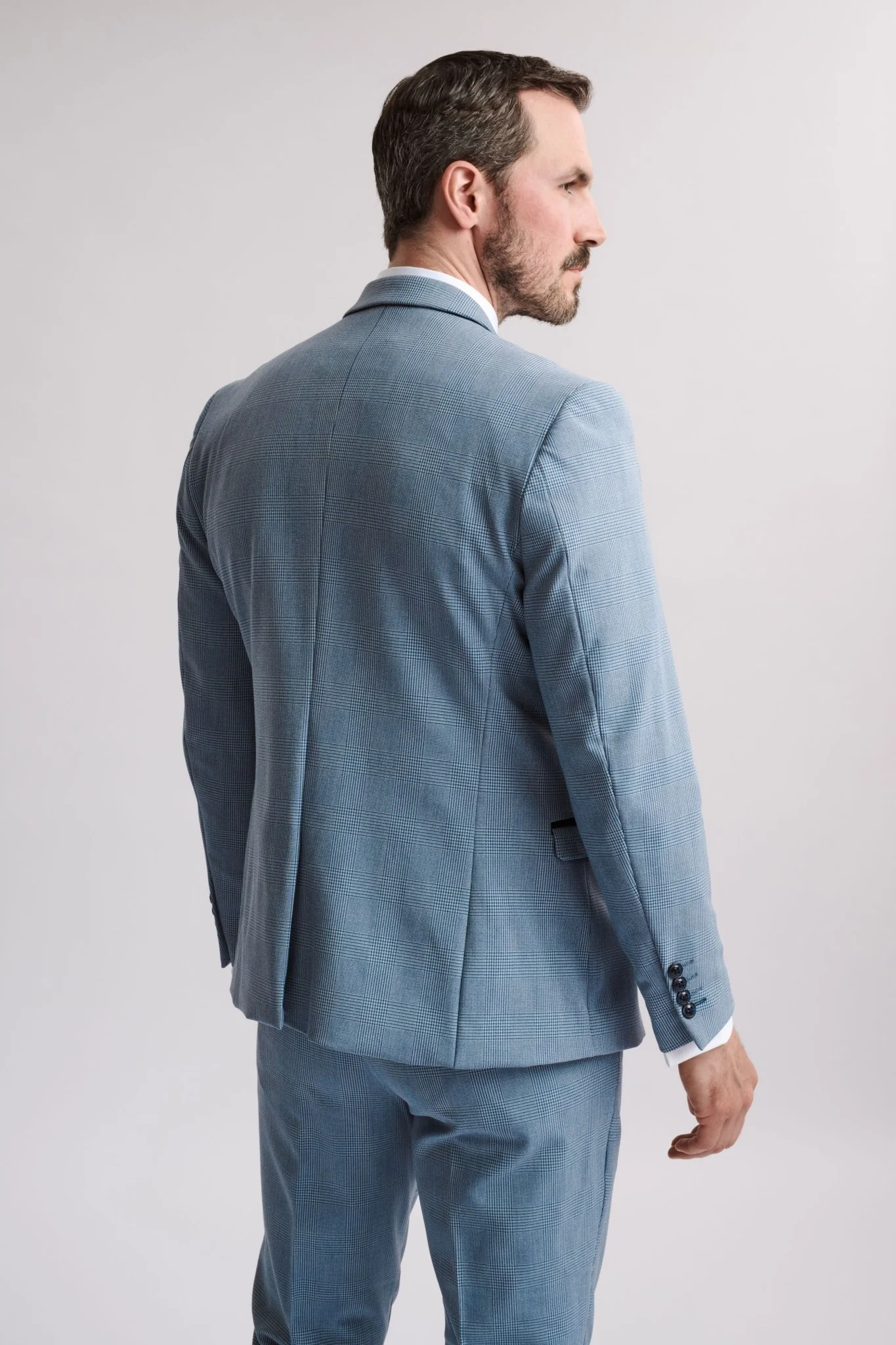 Bromley Sky 3 Piece Suit - Image 4
