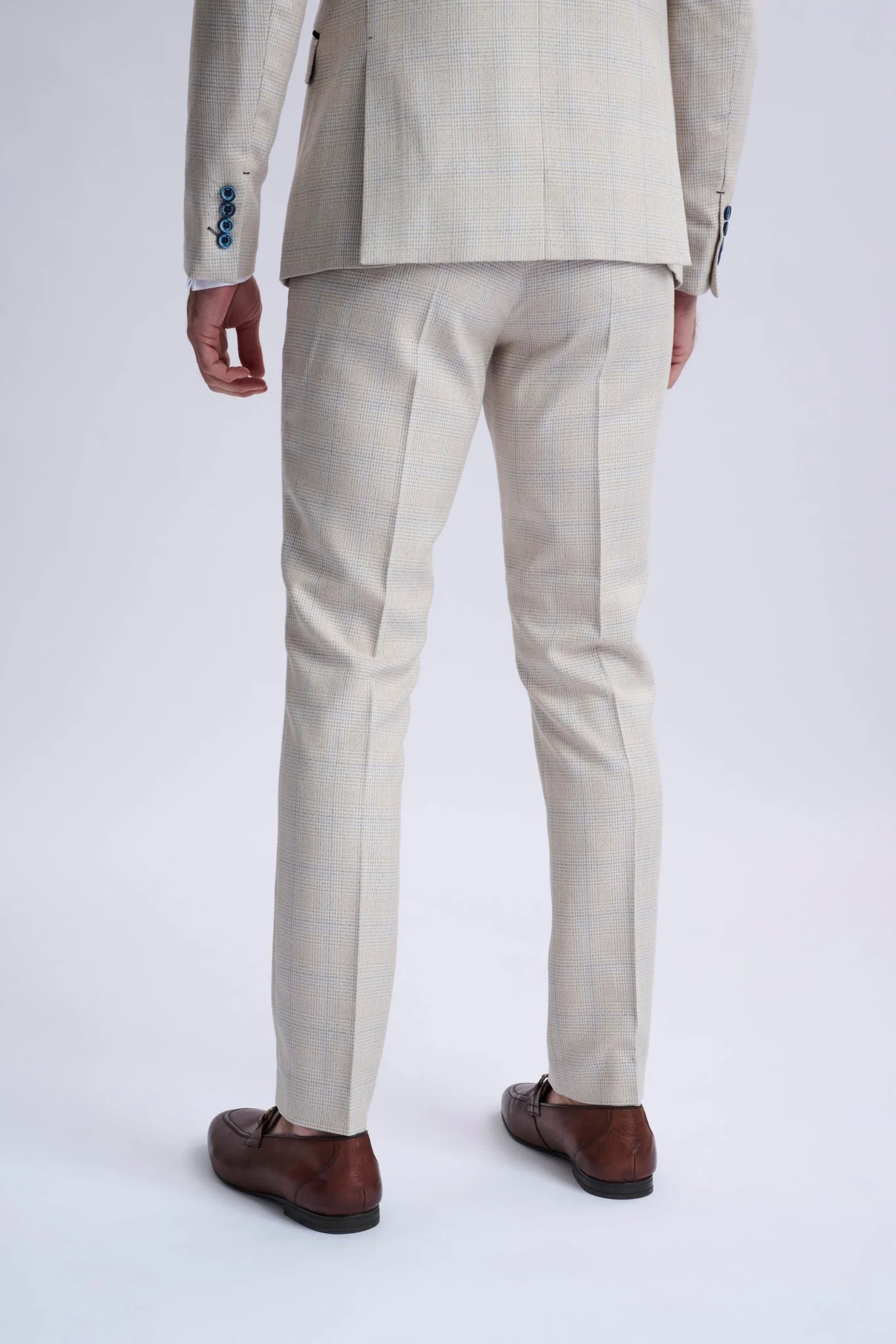 Caridi Beige Double Breasted Two Piece Suit - Image 6