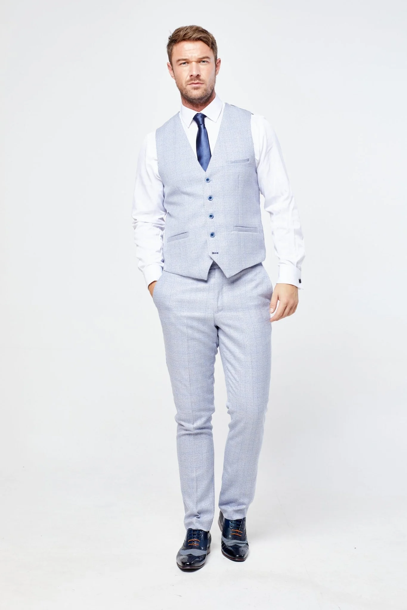 Caridi Sky Short Check Three Piece Suit - Image 3