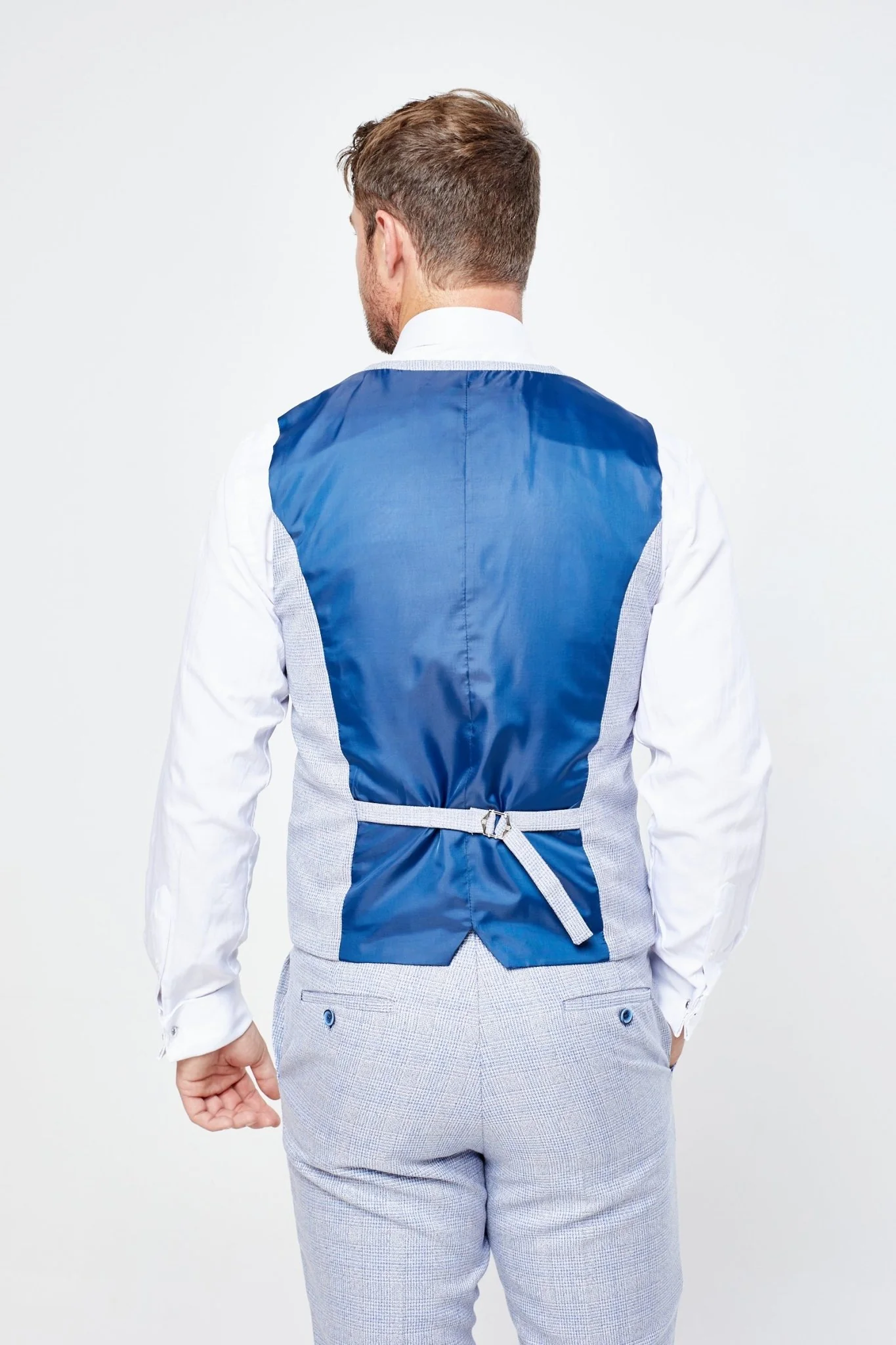 Caridi Sky Short Check Three Piece Suit - Image 8