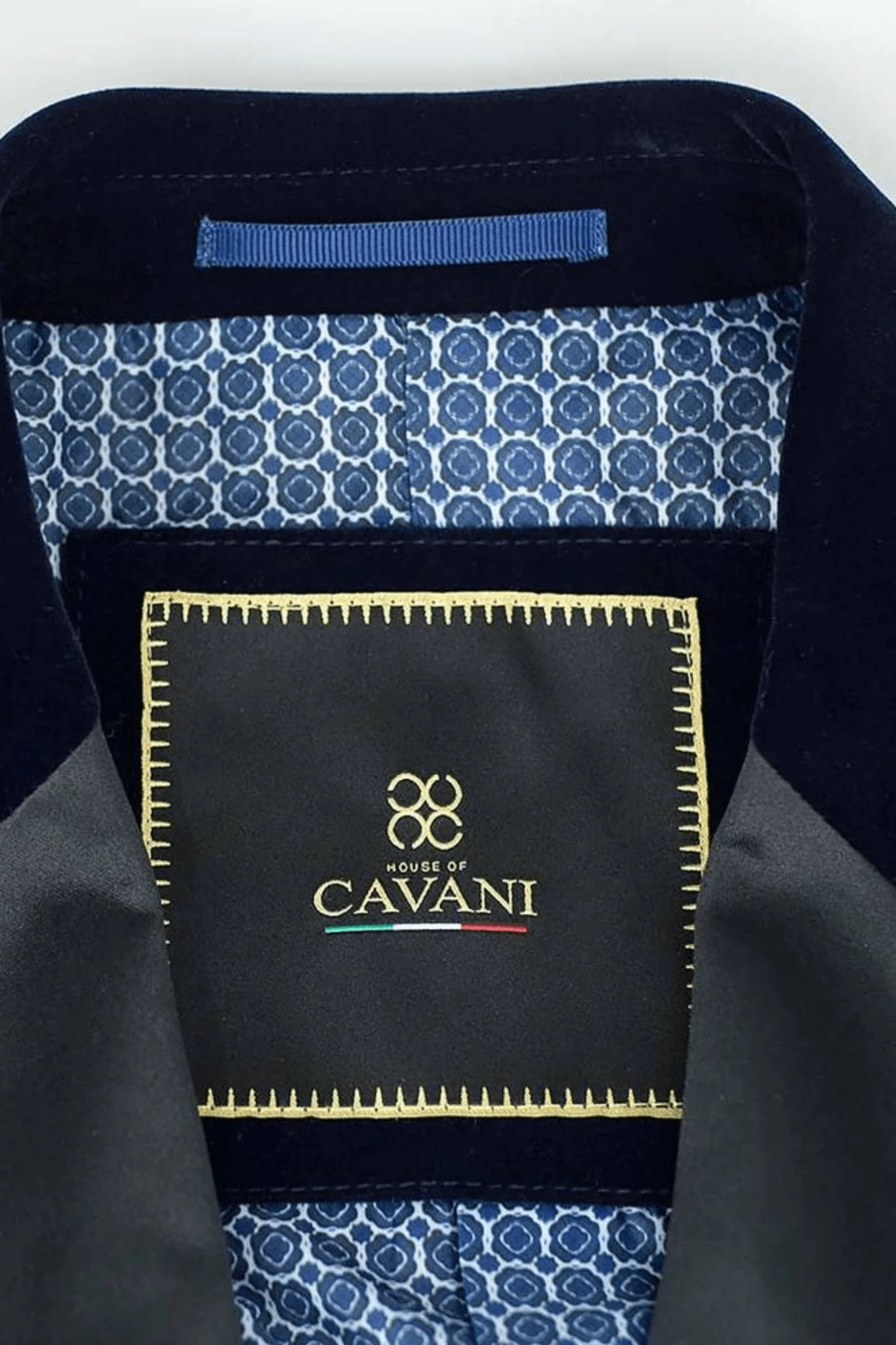 Cavani Rosa Navy Velvet Blazer - Image 3