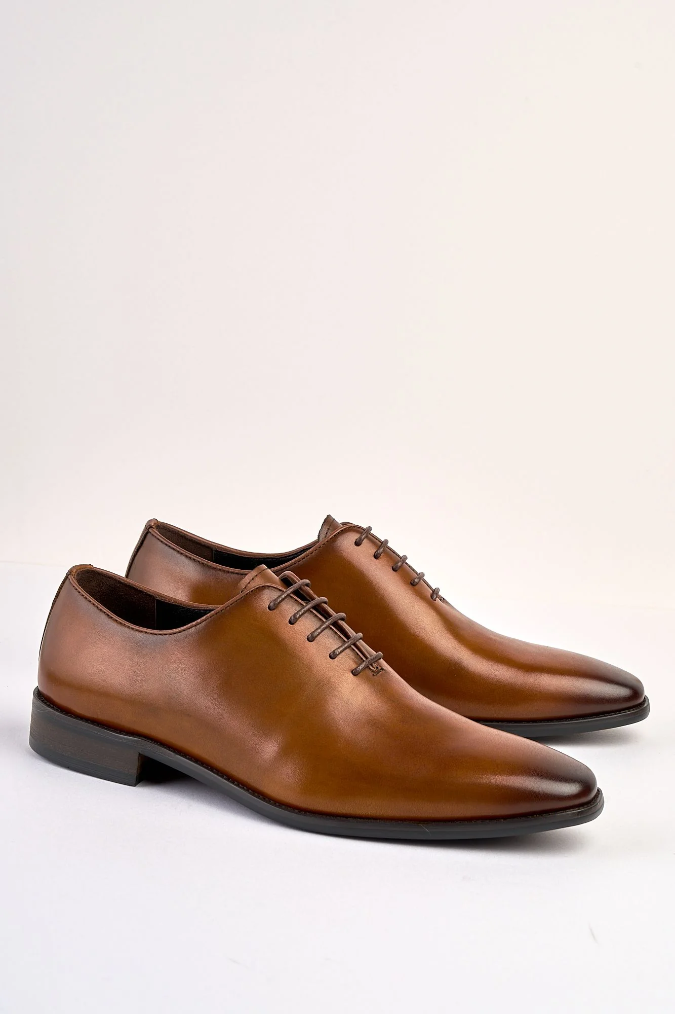Claudio Tan Laced Shoe - Image 5