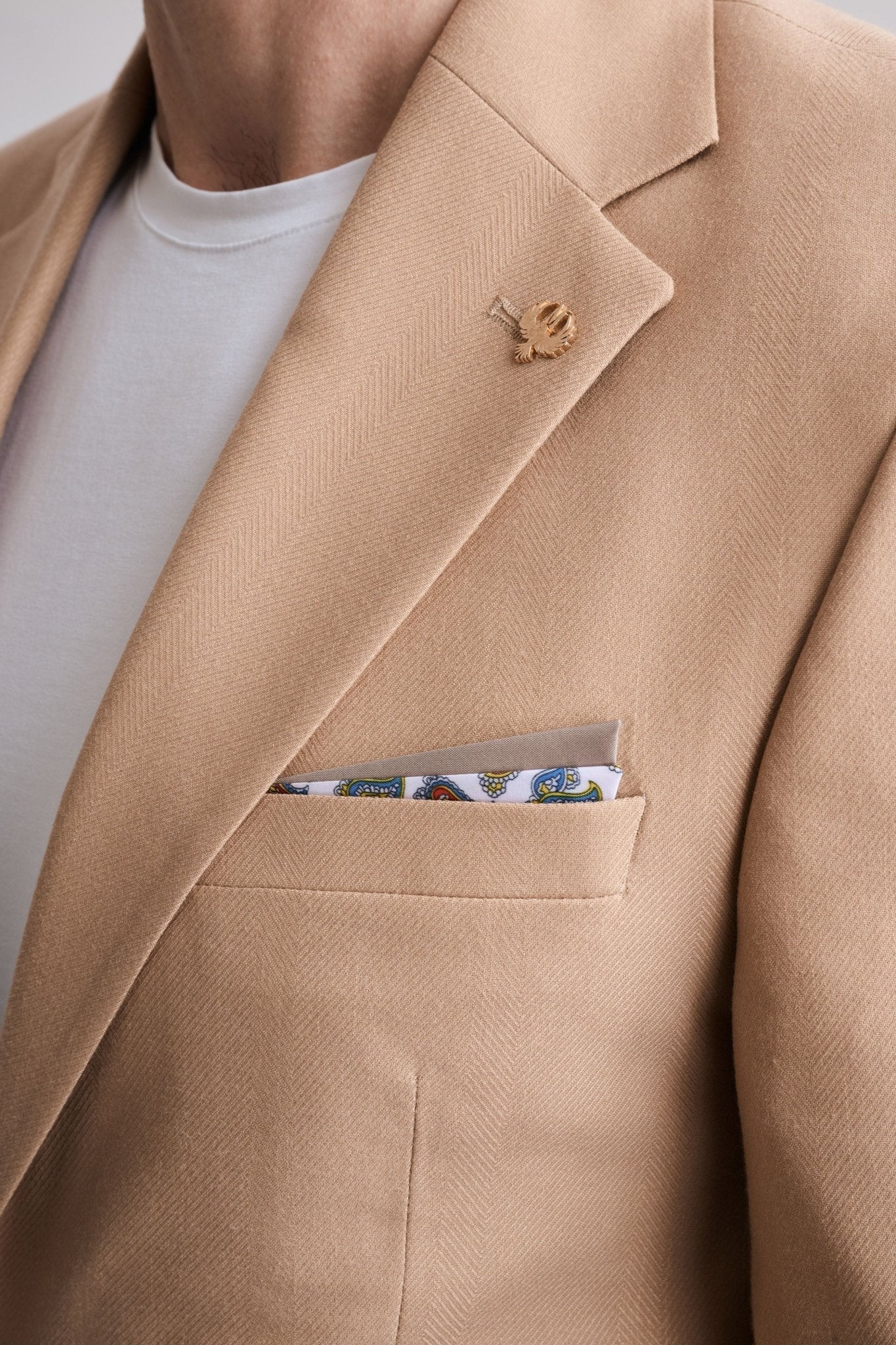 Dario Camel Two Piece Suit - Image 6