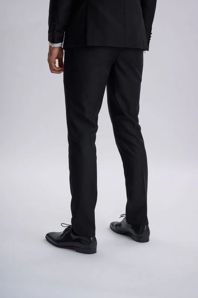 Giovani Black Three Piece Tuxedo - Image 7