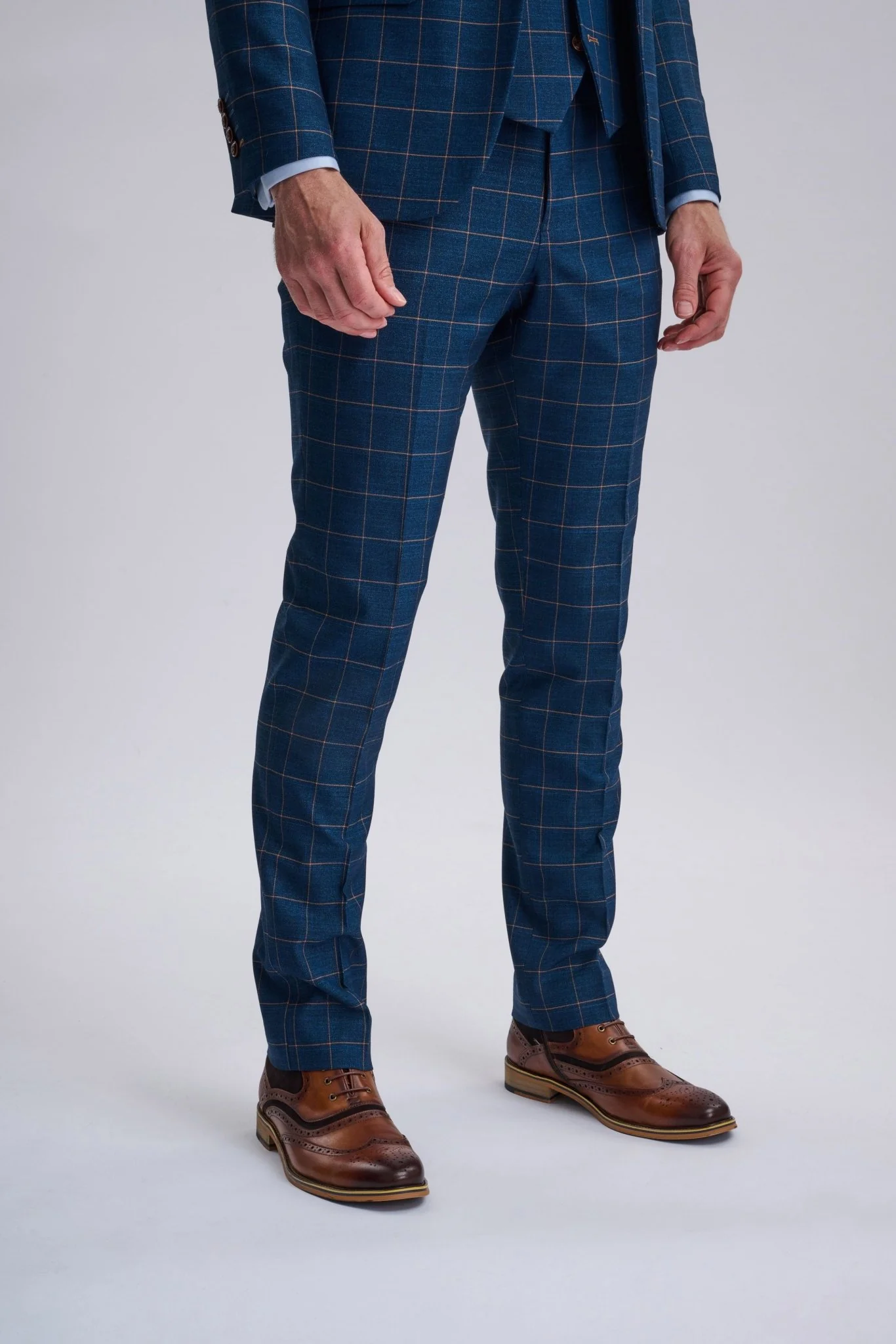 Hamleys Men's Navy Check Three Piece Suit - Image 10