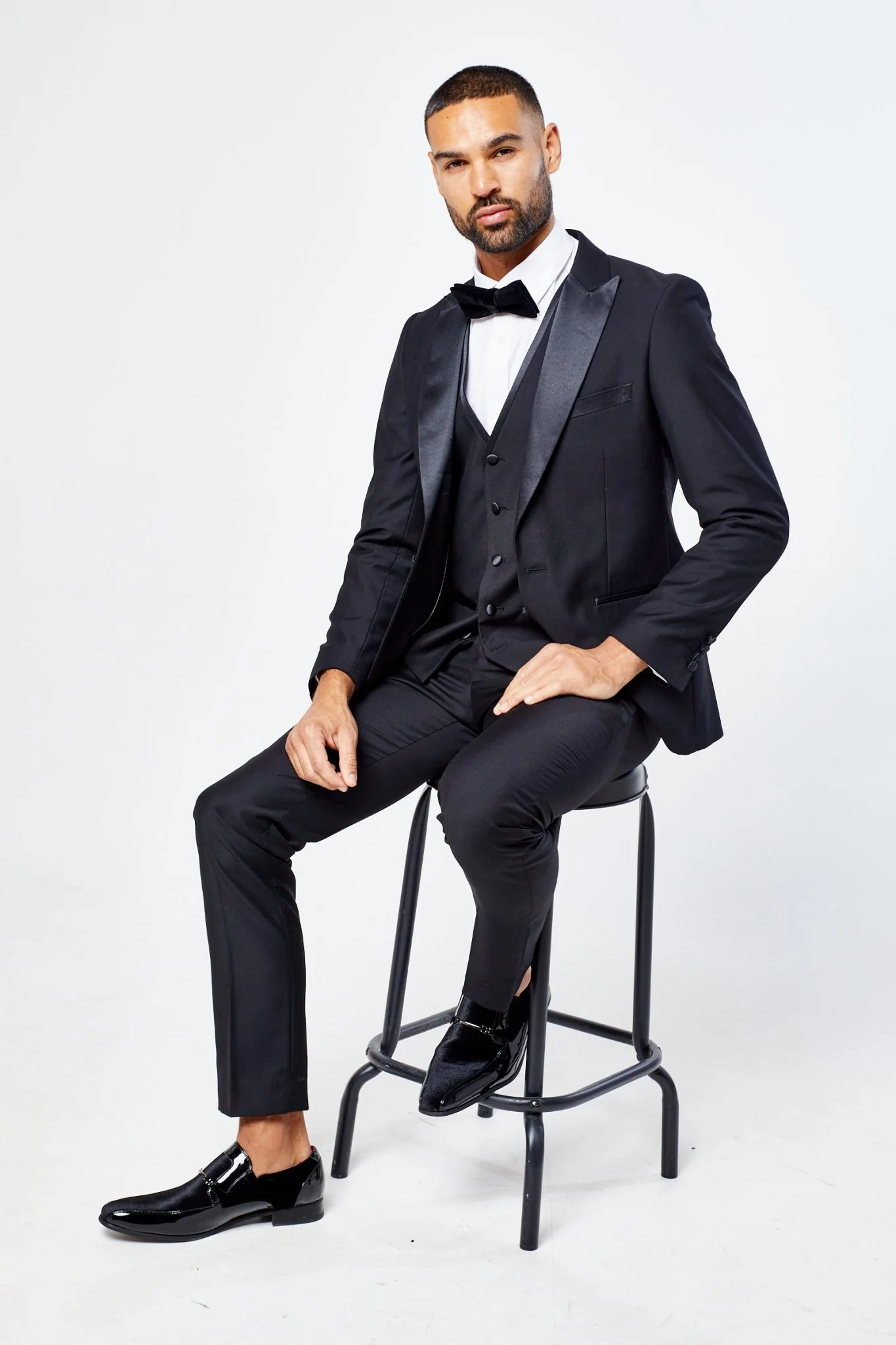 Harry Black Men's Three Piece Suit - Image 12