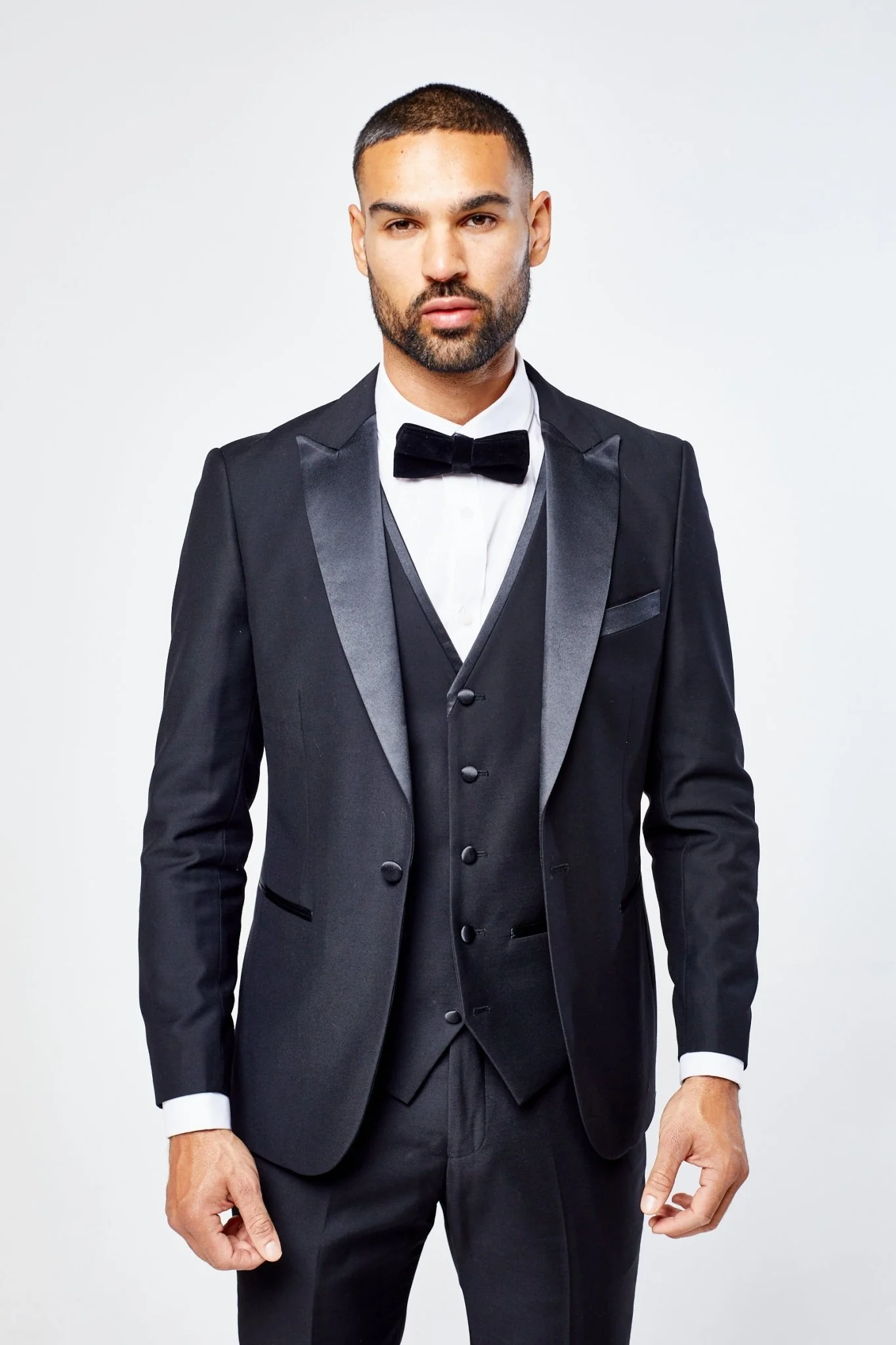 Harry Black Men's Three Piece Suit - Image 4