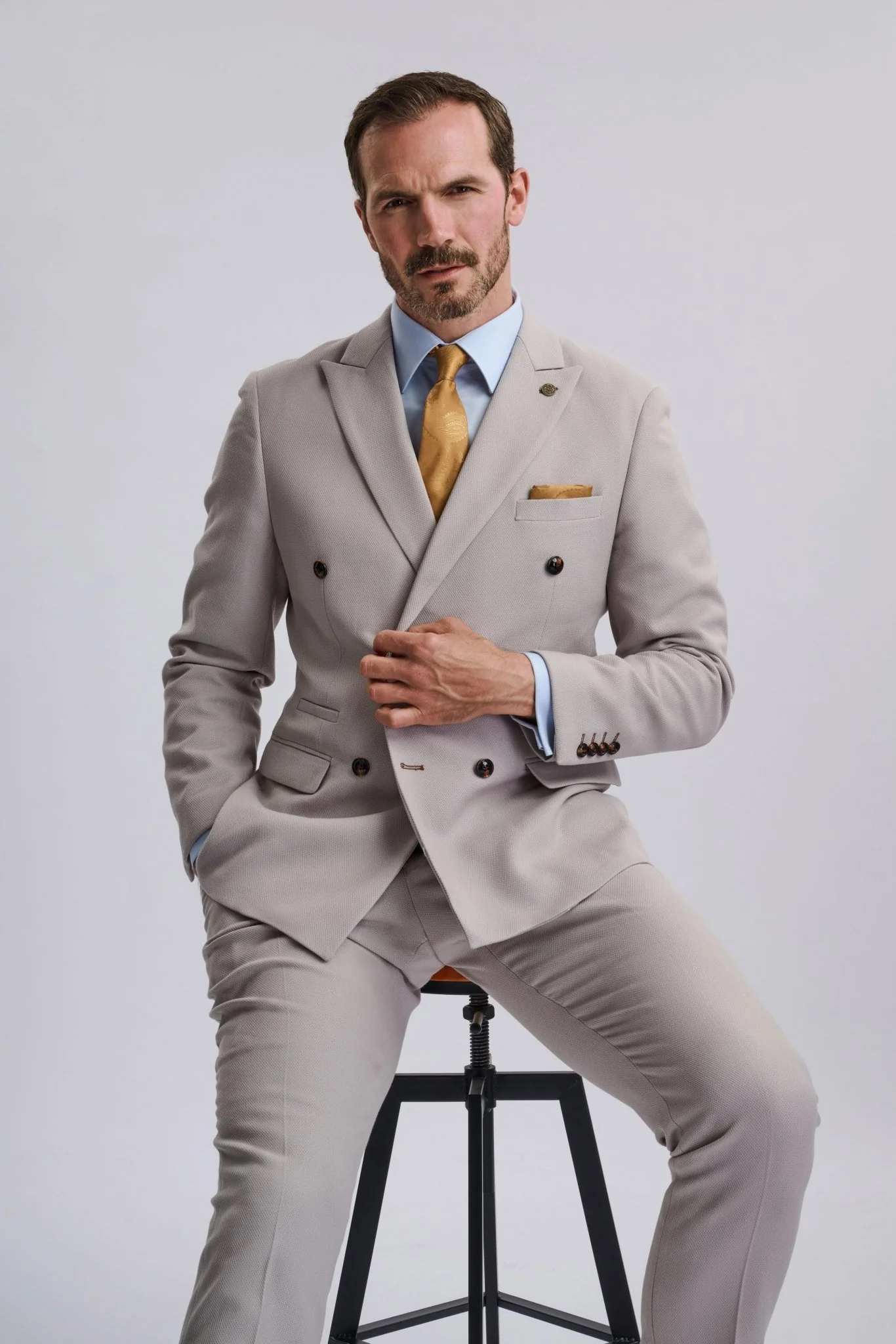 HM5 - Stone Double-Breasted Two Piece Suit - Image 2