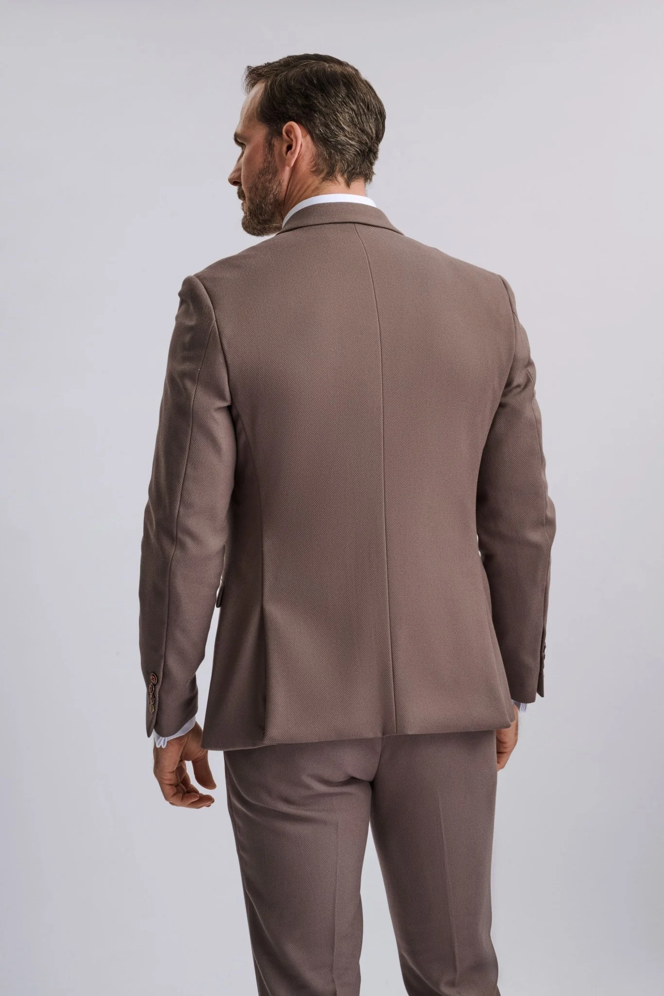HM5 - Tan Tailored Three Piece Suit - Image 10