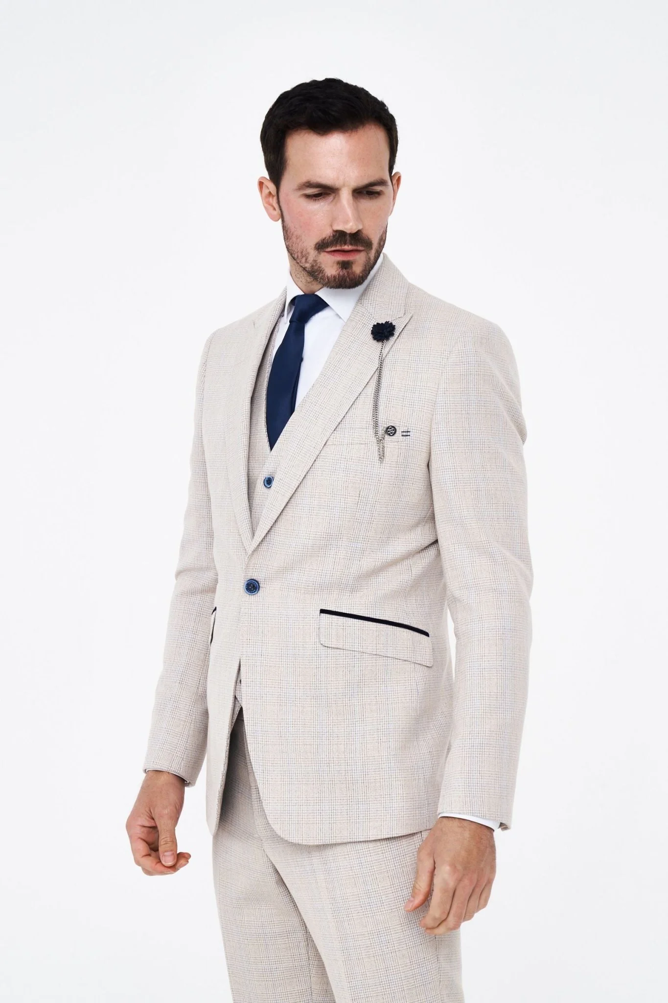 House of Cavani Caridi Beige Short Check Three Piece Suit - Image 3