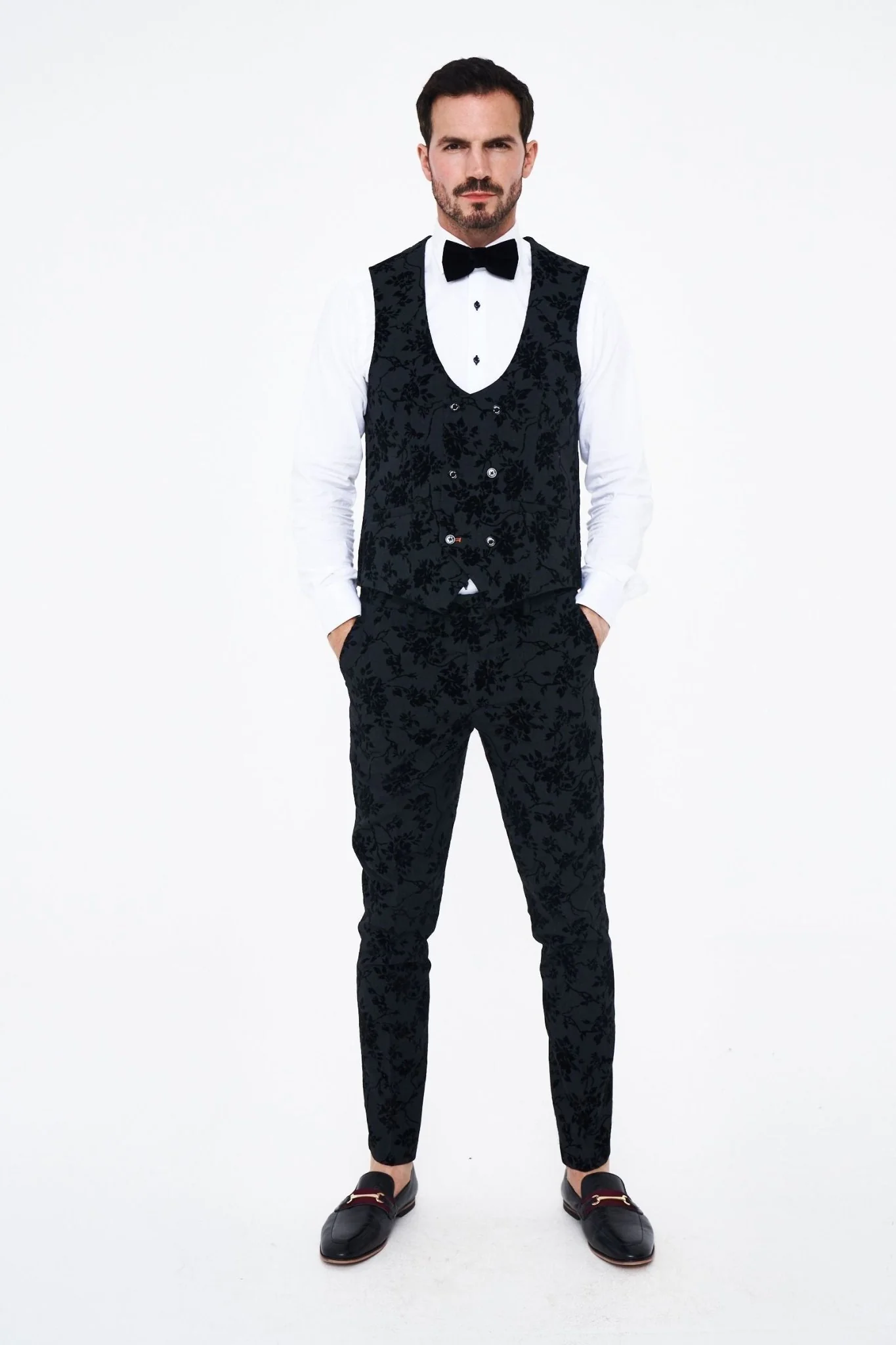 House of Cavani Georgi Floral Three Piece Suit - Image 3