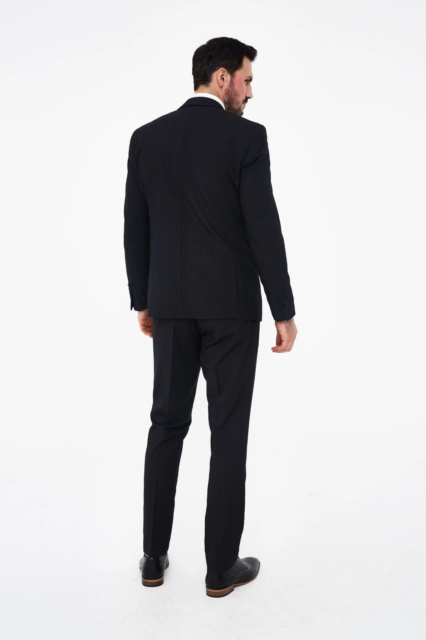 House of Cavani Seeba Graphite Regular Three Piece Suit - Image 4