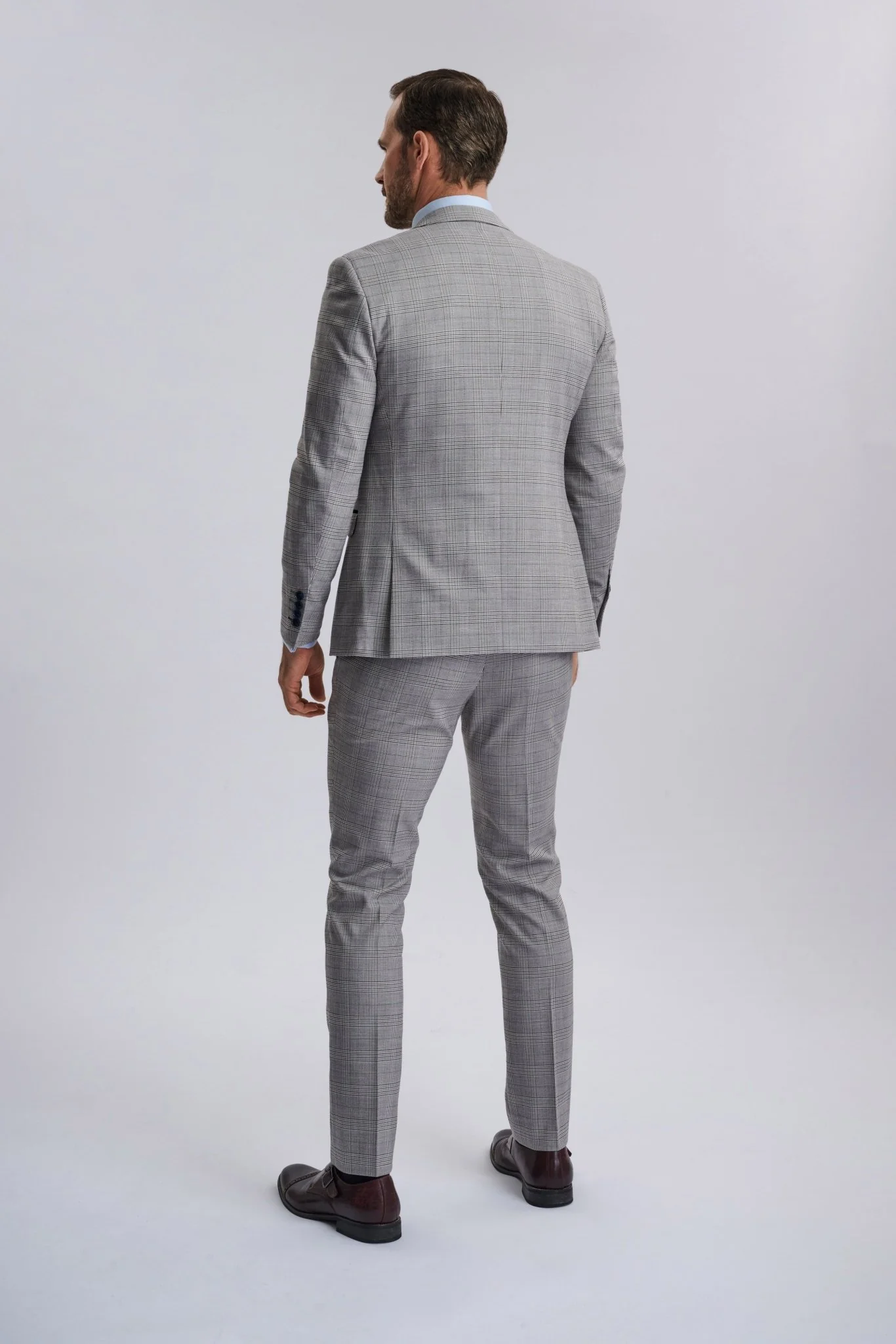 Hugo Grey Check Three Piece Suit - Image 10