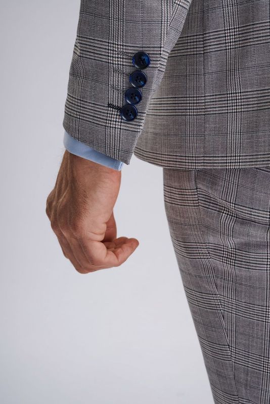 Hugo Grey Check Three Piece Suit - Image 4