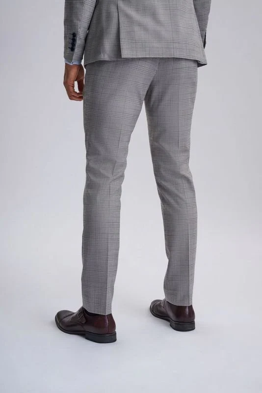 Hugo Grey Check Three Piece Suit - Image 6