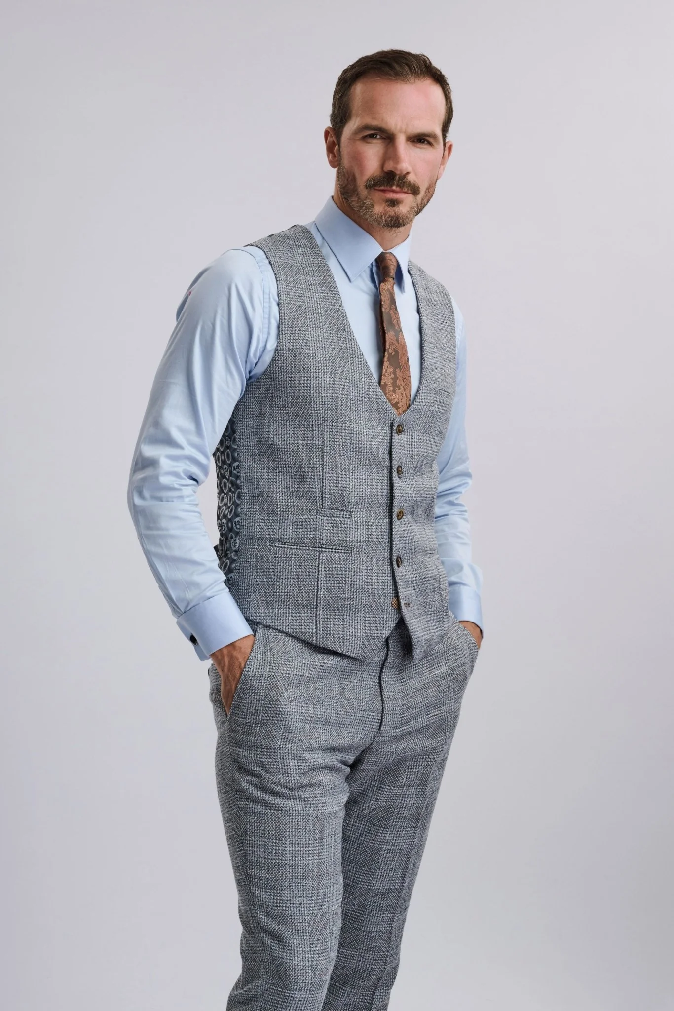 Kris - Silver Grey Tweed Three Piece Suit - Image 3