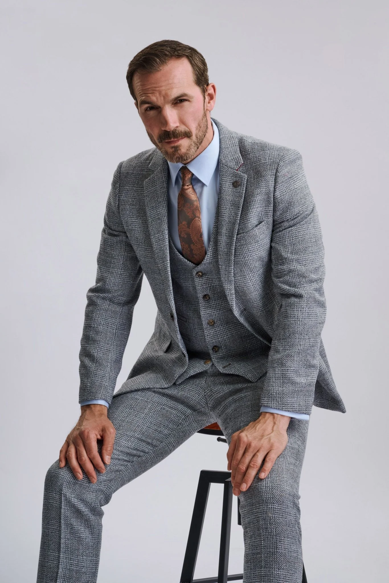 Kris - Silver Grey Tweed Three Piece Suit - Image 4