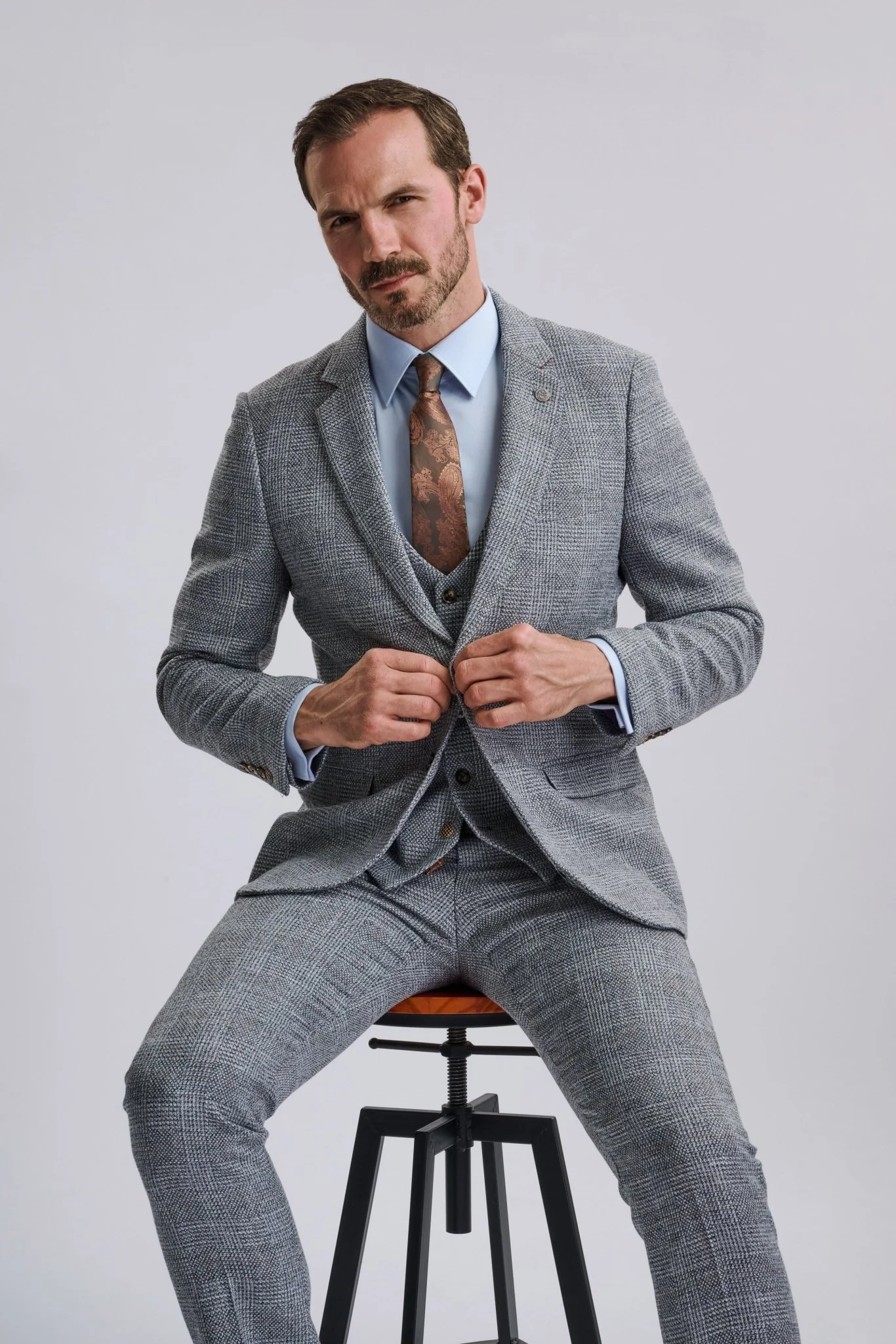 Kris - Silver Grey Tweed Three Piece Suit - Image 5