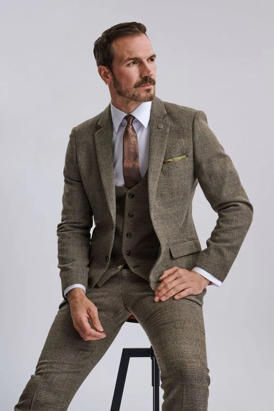 Kris - Tan Tweed Three Piece Suit - Image 4