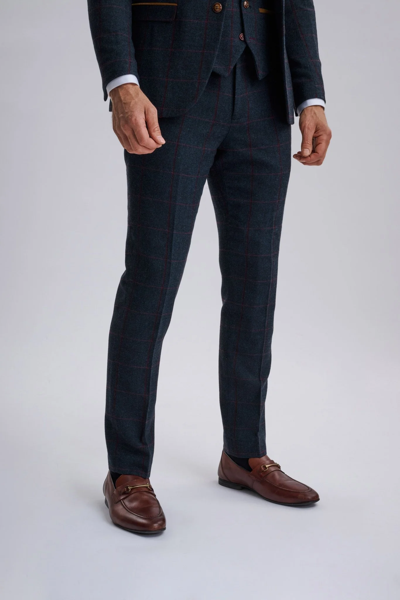 Madrid Navy Tweed Check Three Piece Suit - Image 9