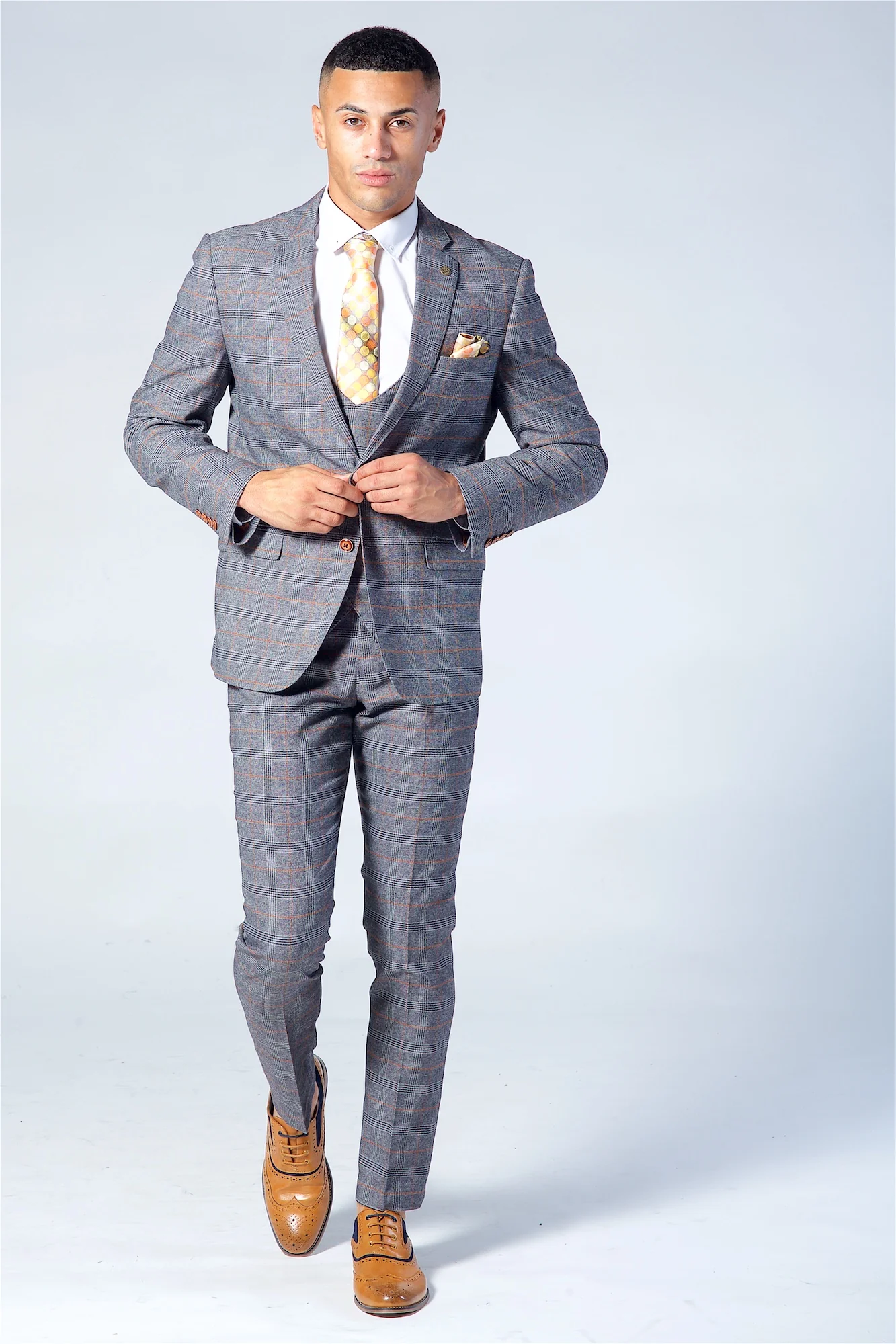 Marc Darcy Jenson Grey Check Suit Three Piece Suit. - Image 3