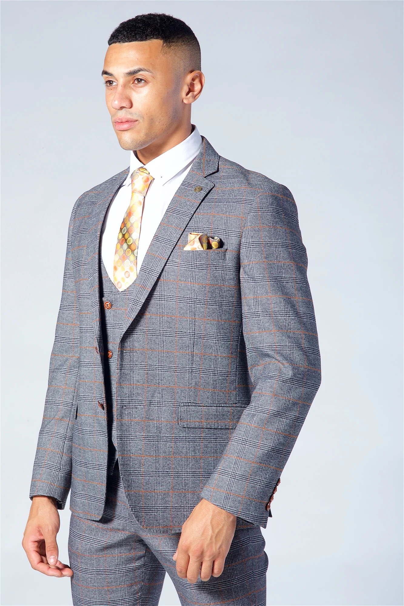 Marc Darcy Jenson Grey Check Suit Three Piece Suit. - Image 4
