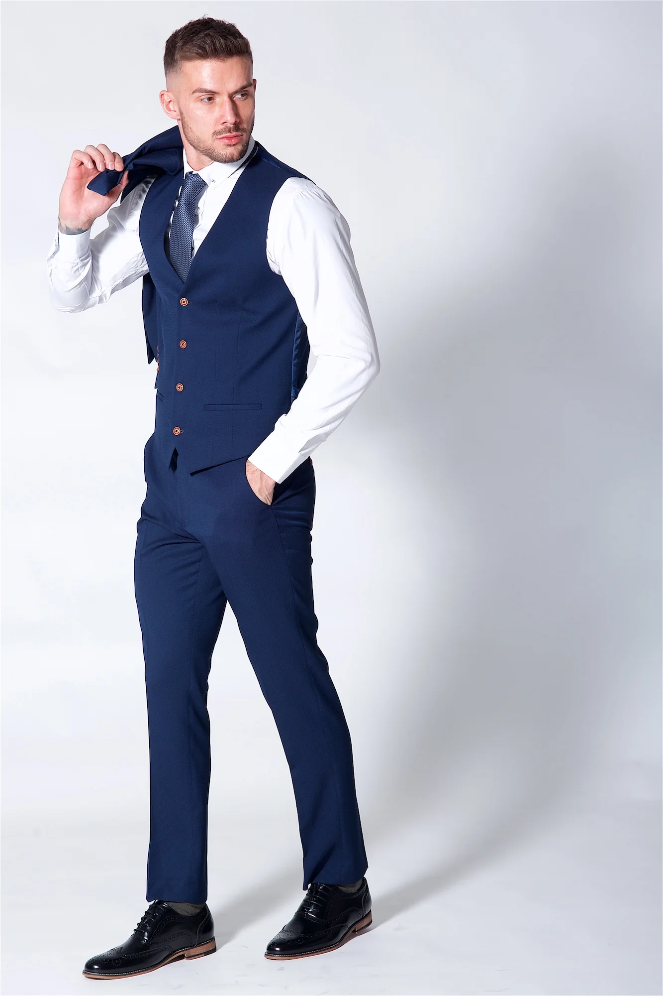 Marc Darcy Max Navy waistcoat - Image 3