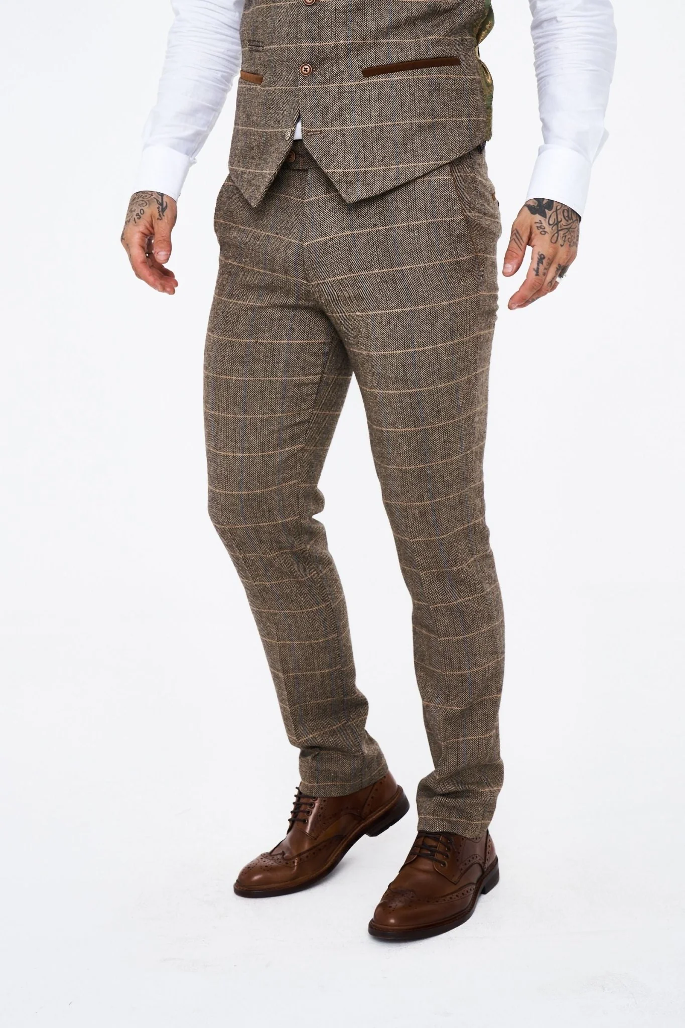 Marc Darcy Ted Tan Tweed Check Three piece Suit - Image 9