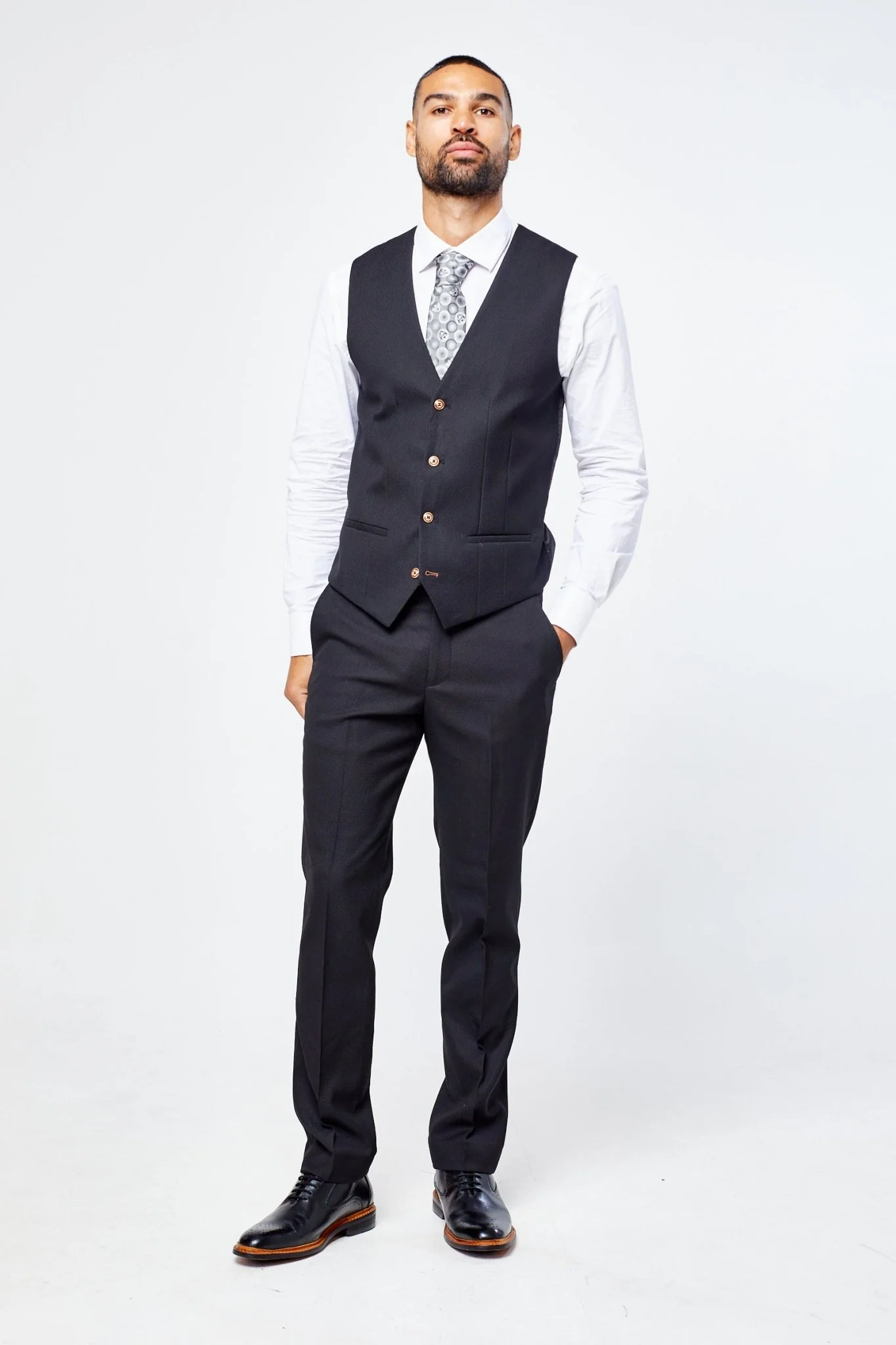 Max - Black Three Piece Suit with Contrast Buttons - Image 7