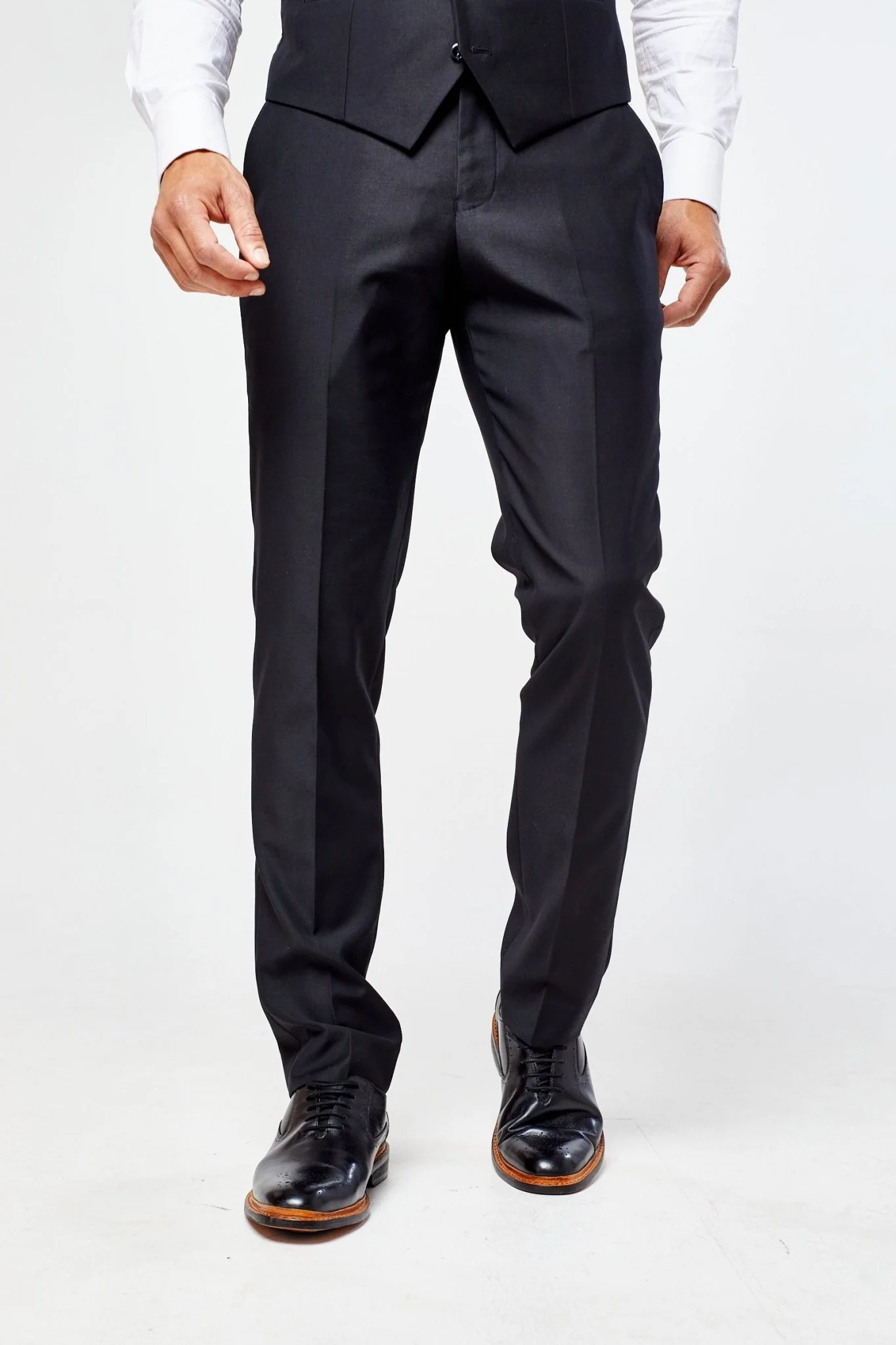 Parker Black Men's Three Piece Suit - Image 10