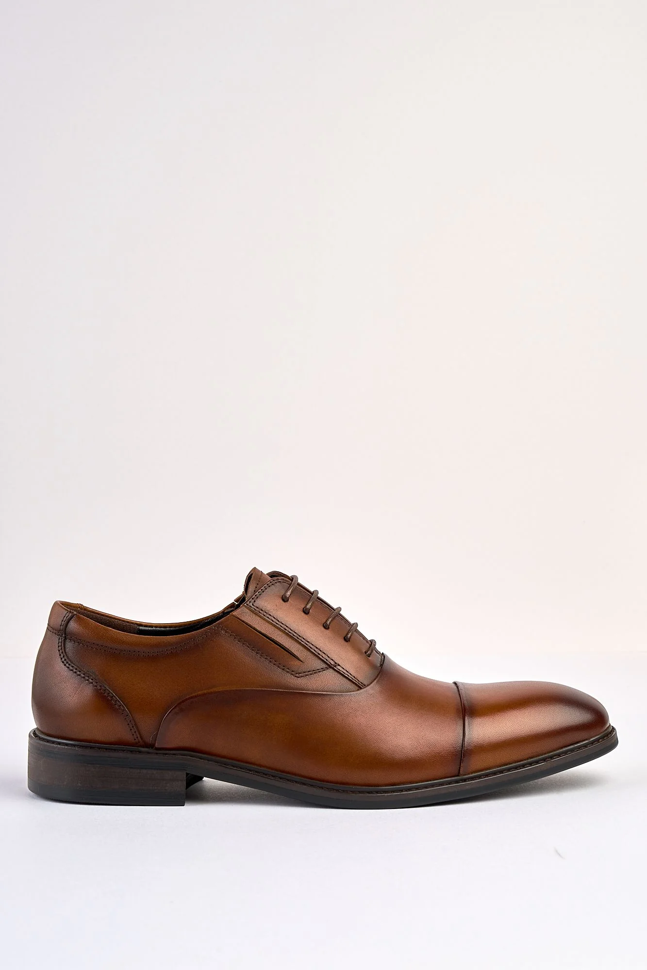 Regal Tan Laced Shoe - Image 2