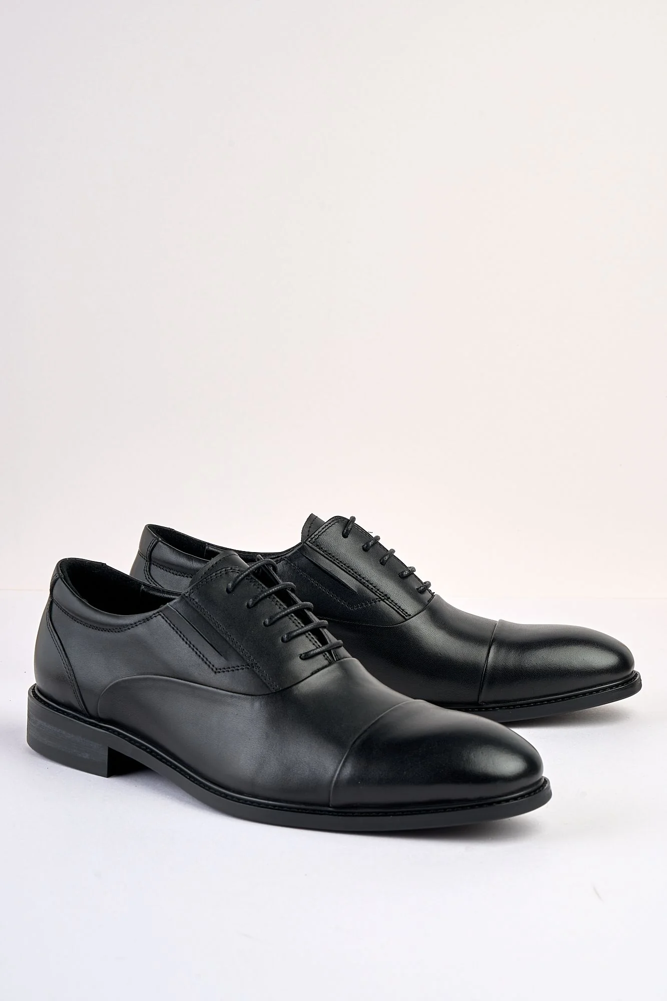 Regal Black Laced Shoe - Image 4
