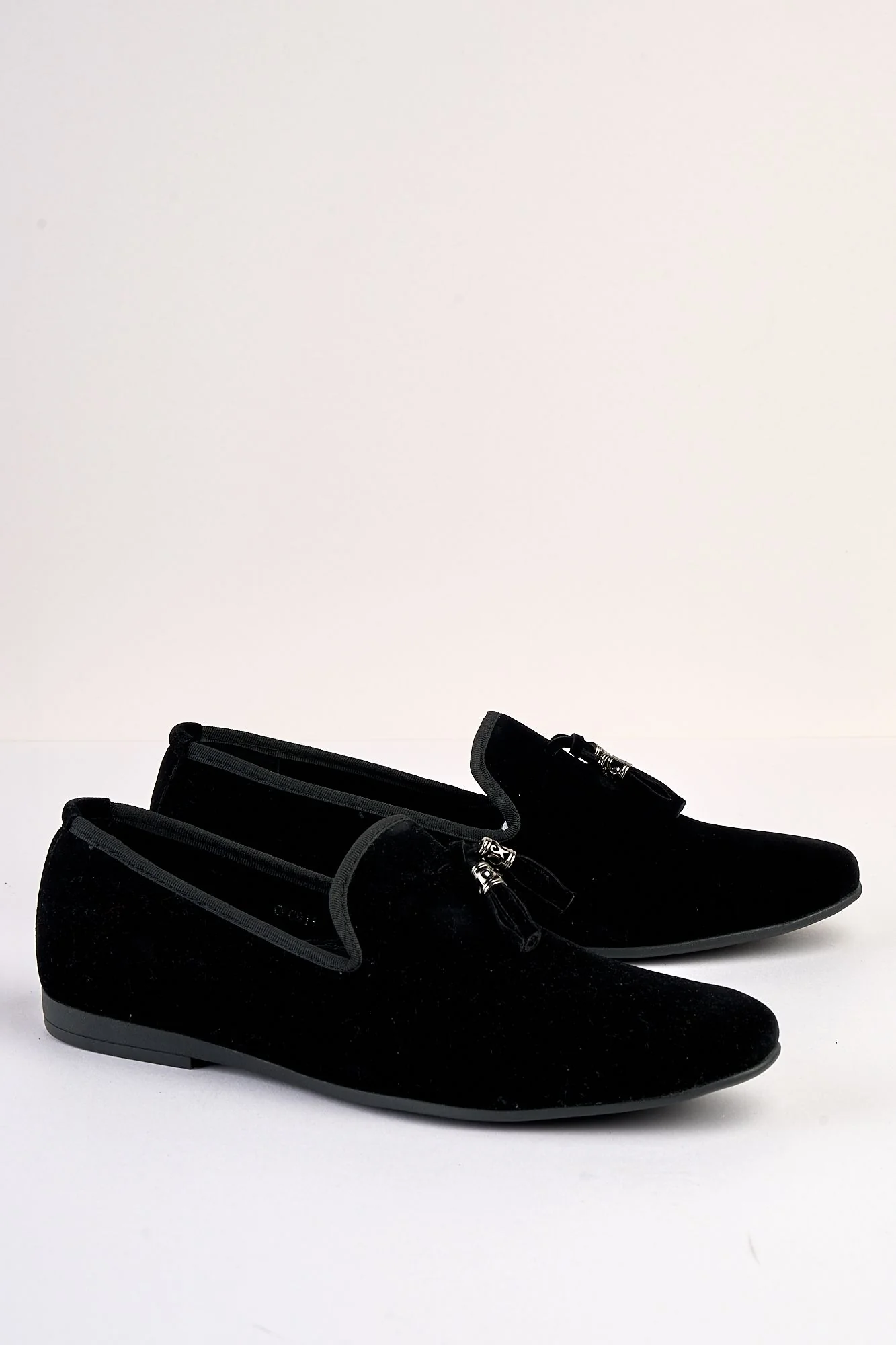 Volterra Velvet Tassel Black Loafer - Image 4